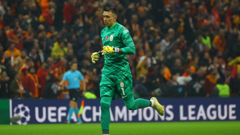 Fernando Muslera cezalı duruma düştü