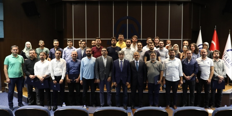 Gazeteci Adayları Sertifikalarını Aldı