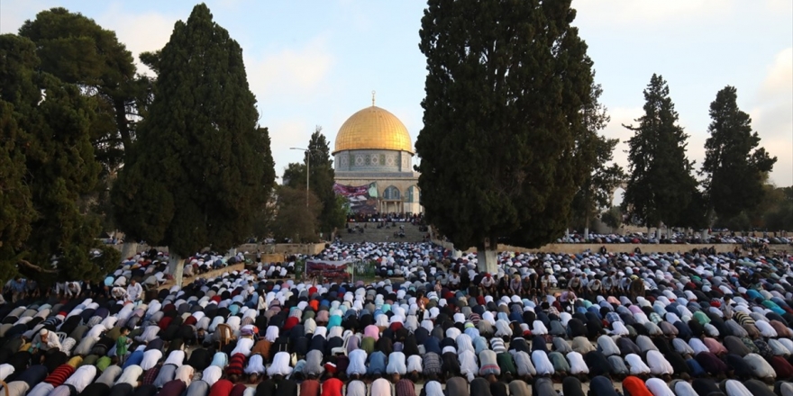 Fanatik Yahudilerin 'Tehdidi' Aksa'da Bayram Namazı Saatini Değiştirdi