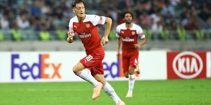 Mesut Özil 'Güvenlik' Gerekçesiyle Kadro Dışı