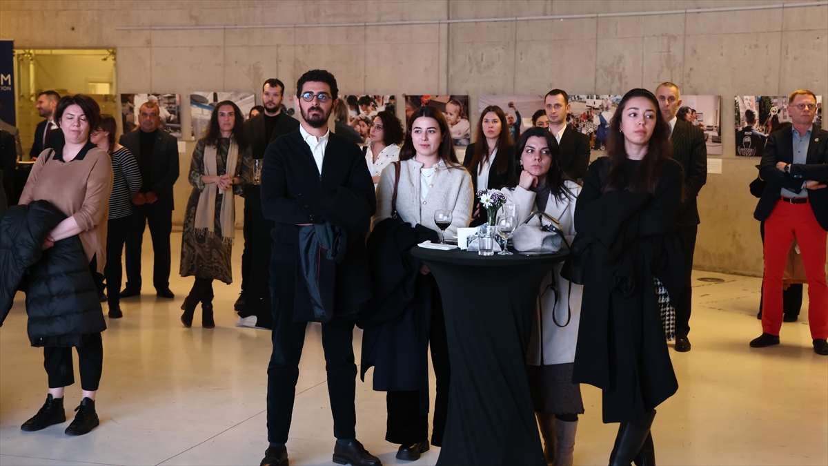 Ankara'da "Uluslararası Göçmenler Günü" Dolayısıyla Fotoğraf Sergisi