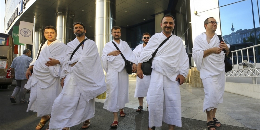 Hacı Adayları Arafat Yolunda