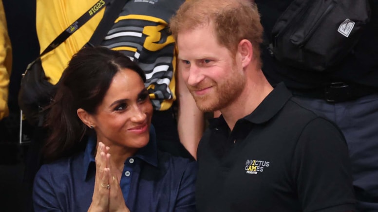 Prens Harry ve Meghan Markle’a darbe üstüne darbe