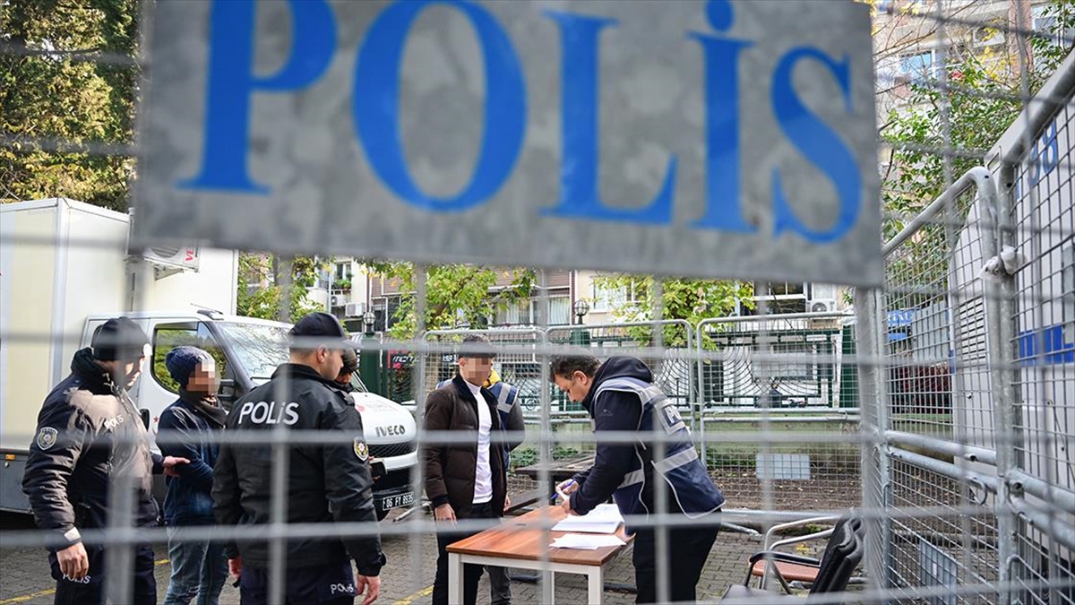 Düzensiz Göçle Mücadele İçin Mobil Kontrol Noktalarının Sayısı Arttırıldı