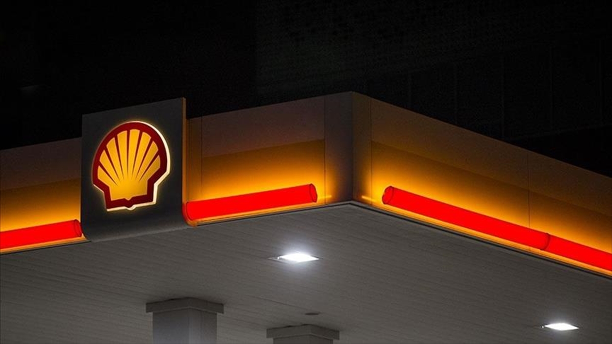 Shell, Almanya'daki Schwedt Rafinerisi Hisselerini  İngiliz Prax Group'a Satıyor