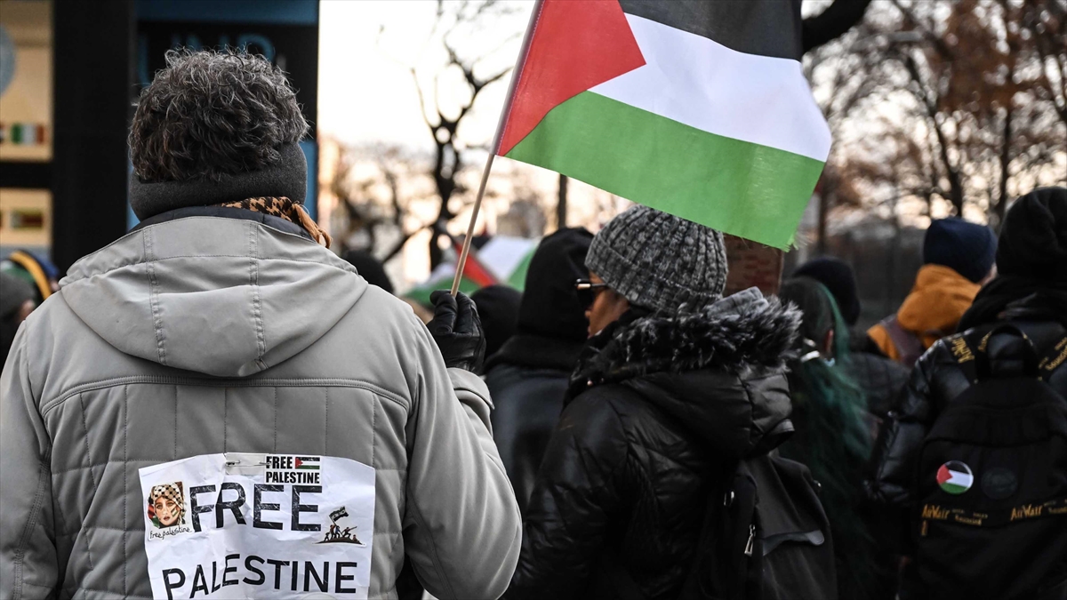 İsrail'e Destek Verdiği Gerekçesiyle Google'ın "nimbus Projesi" Protesto Edildi