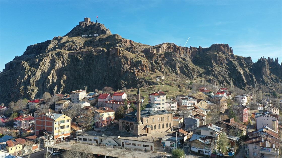 Şebinkarahisar'da Asırlardır Ayakta Kalan Camiler Kültür Turizmine Katkı Veriyor