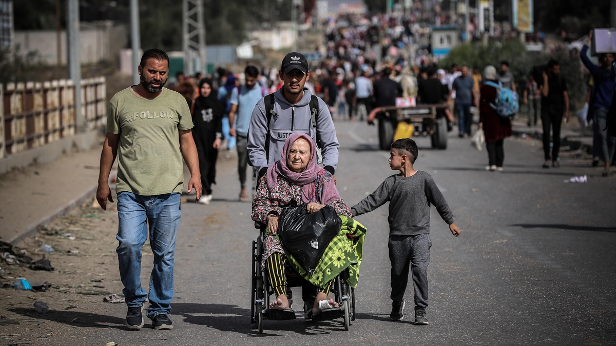 Bm Raportörüne Göre İsrail, Beyaz Bayrak Sallasalar Dahi Filistinlileri "vurulacak Tehdit" Varsayıyor