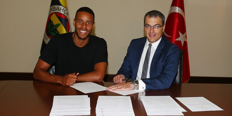 Fenerbahçe'de Zanka İmzayı Attı