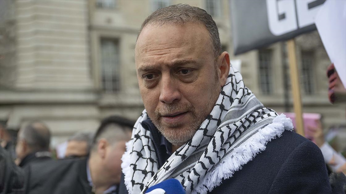 Filistin'in Londra'daki Misyon Başkanı Zomlot'tan Aa Foto Muhabiri Haruf'un Darbedilmesine Tepki