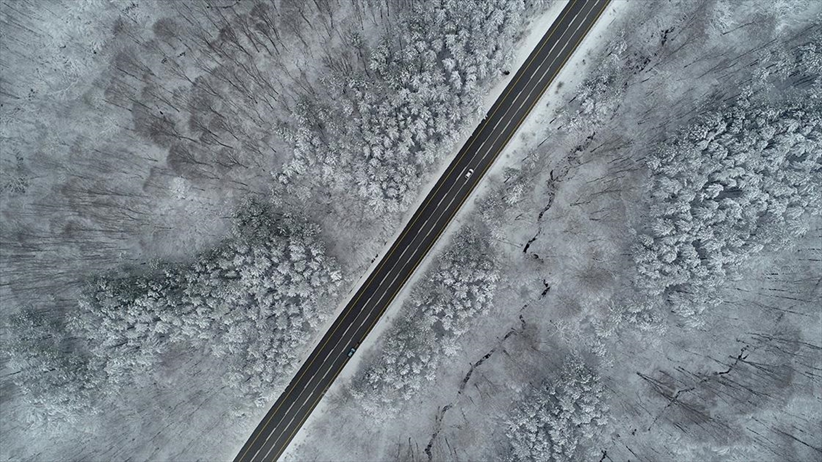 Kırklareli'nde "beyaza Bürünen" Istranca Ormanları Havadan Görüntülendi