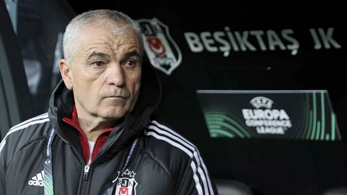 Beşiktaş Yönetim Kurulu, Rıza Çalımbay'la Sözleşme Konusunu 27 Aralık'ta Görüşecek