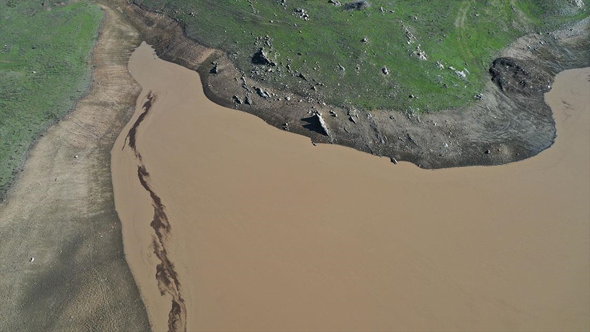 Edirne'de Yazın Dip Seviyeyi Gören Sulama Göleti Yağışlarla Su Tutmaya Başladı