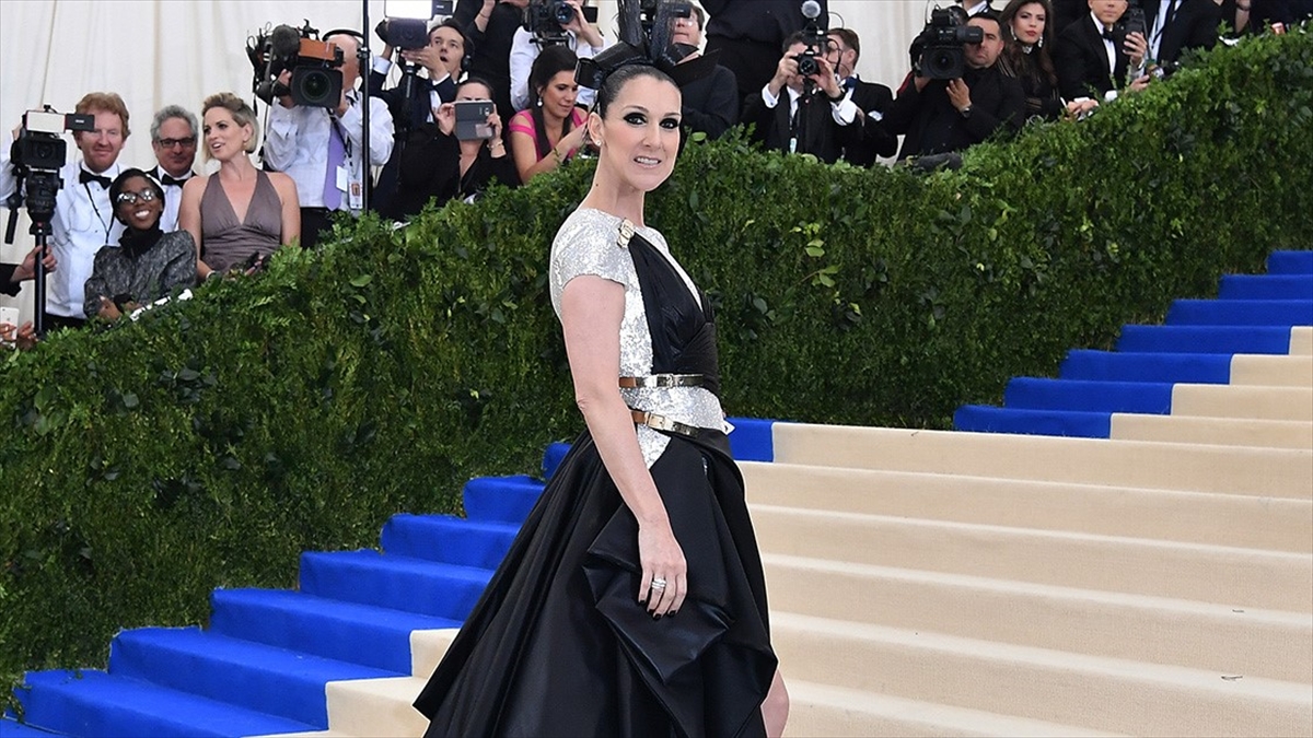 Katı Kişi Sendromuyla Savaşan Kanadalı Şarkıcı Celine Dion Artık Kaslarını Kontrol Edemiyor