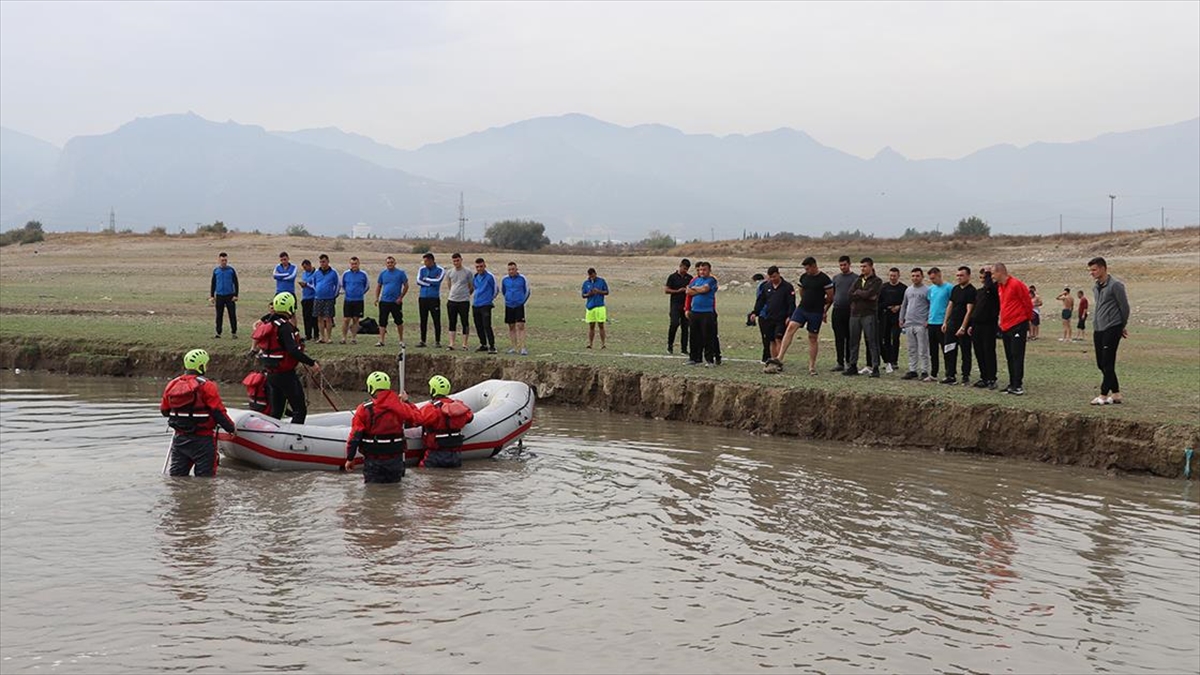 Denizli'de Jandarma Komandolara Arama Kurtarma Eğitimi Verildi
