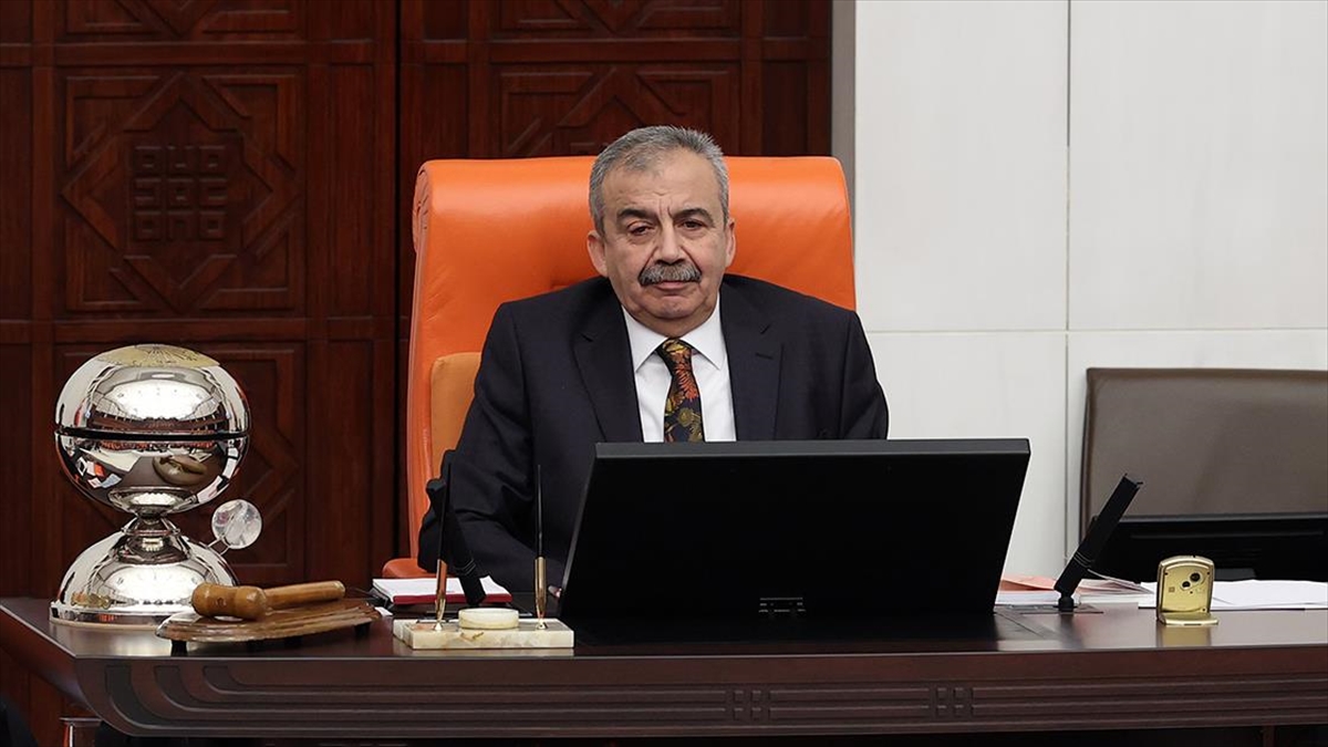 Bakan Koca'dan Sırrı Süreyya Önder'in Sağlık Durumuna İlişkin Açıklama