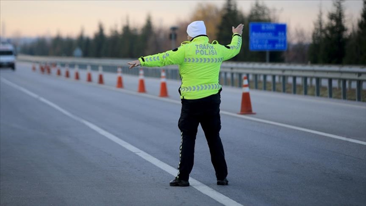 Ankara'da Pazar Günü Bazı Yollar Trafiğe Kapatılacak