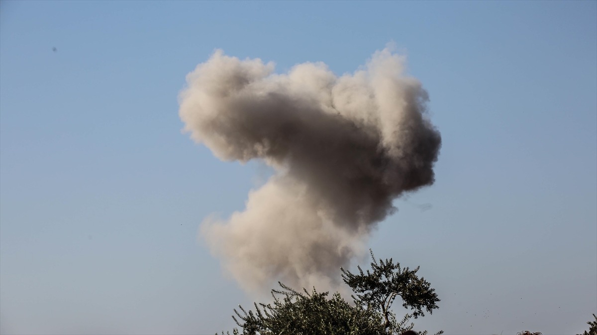 Zelenskiy, Rusya'ya Ait 3 Su-34 Savaş Uçağını Düşürdüklerini Belirtti