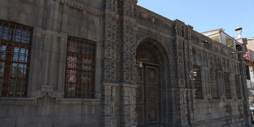 Asırlık Konak Turizme Kazandırılmayı Bekliyor