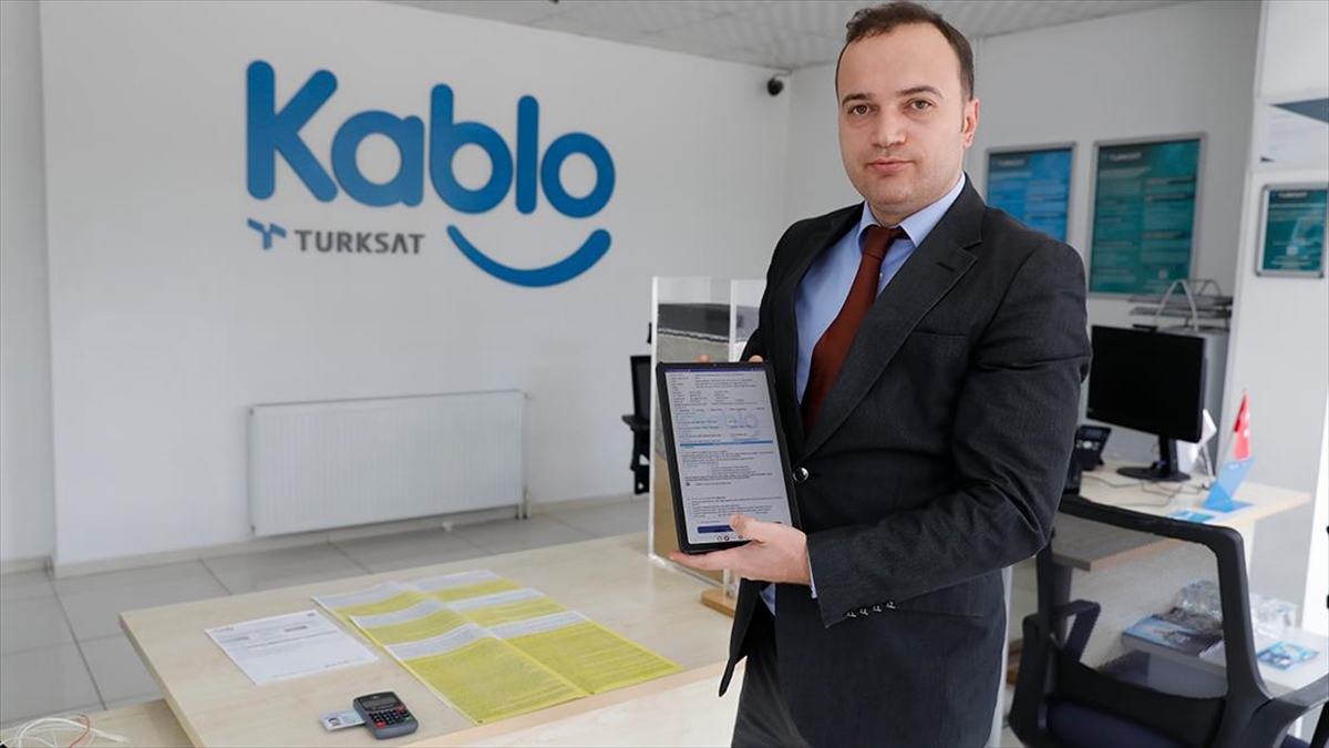 Türksat, "dijital Kimlik Doğrulama" İle 1 Milyon 300 Bin Sayfa Kağıttan Tasarruf Etti