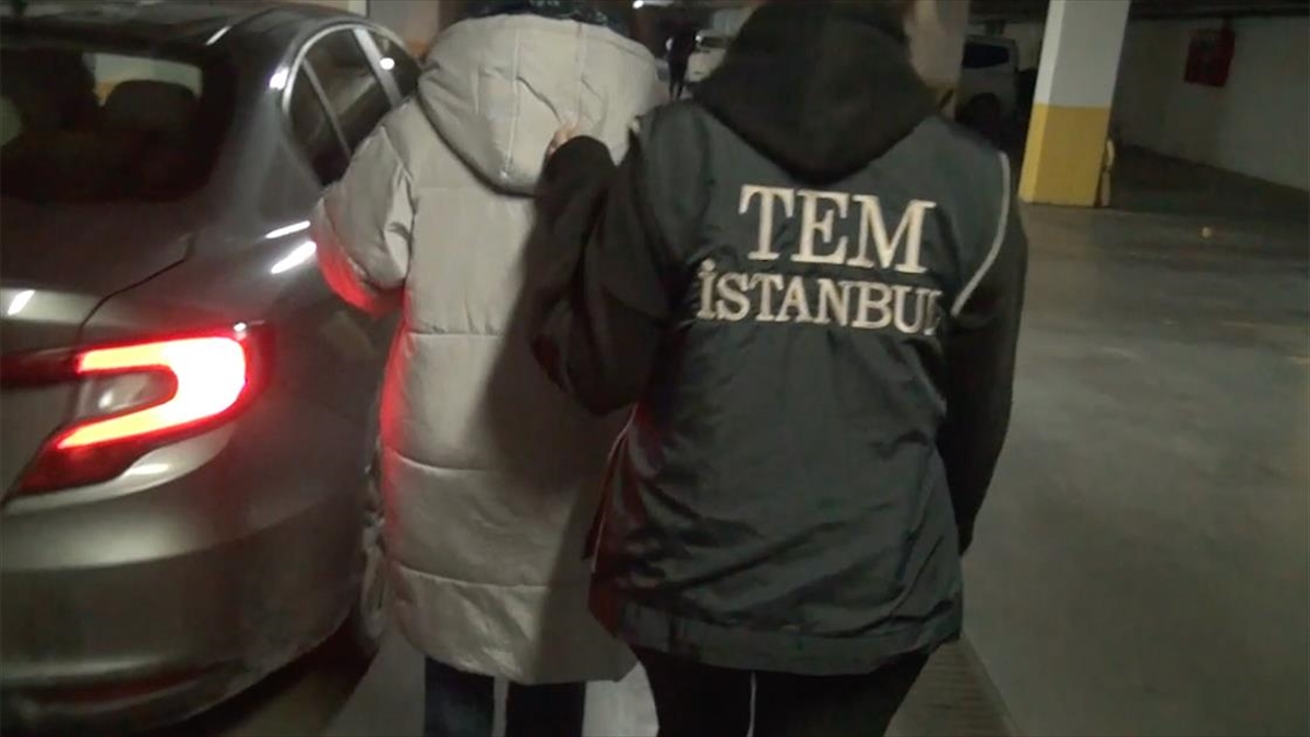 İstanbul'da Düzenlenen Operasyonda Aranan Dhkp/c Üyesi Yakalandı