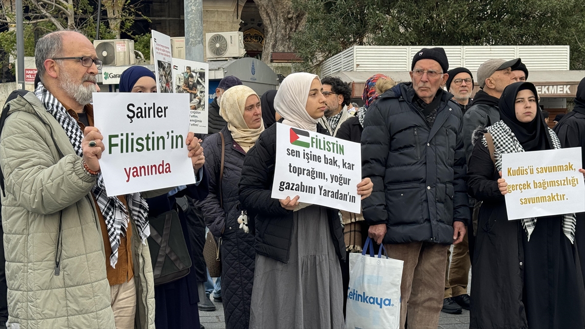 Şairler, Filistin Halkına Destek İçin Üsküdar'da Buluştu