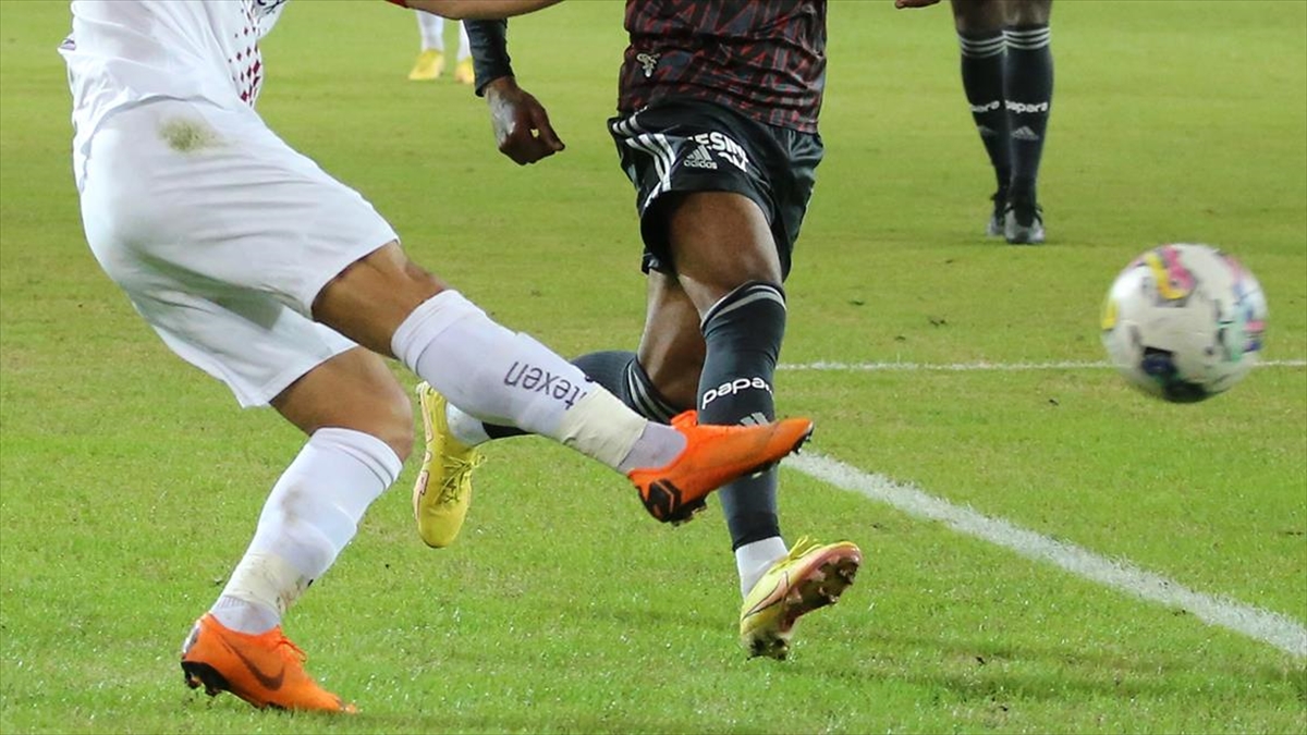 Beşiktaş, Süper Lig'de Yarın Atakaş Hatayspor'un Konuğu Olacak
