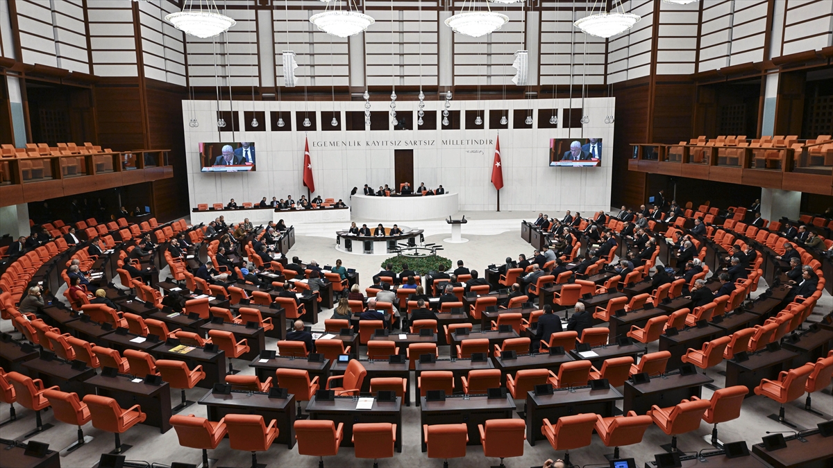 Türk Askerinin Aden Körfezi'ndeki Görev Süresi Uzatılıyor