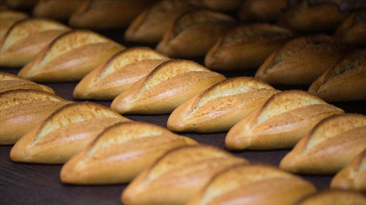 Başkent'te ekmeğe zam
