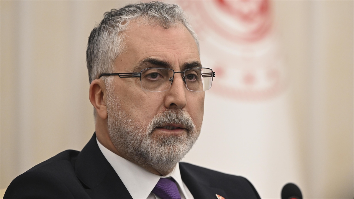 Çalışma Ve Sosyal Güvenlik Bakanı Işıkhan’dan Türk-iş’e Asgari Ücret Ziyareti