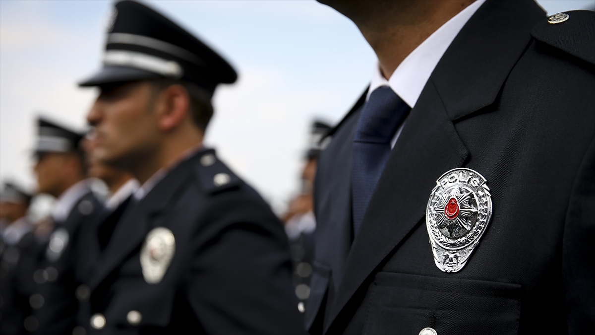 Polis Akademisindeki Eğitimlerini Tamamlayan 26 Bin 731 Personel Emniyet Teşkilatına Katıldı