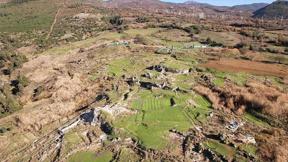 Bilim İnsanları Balıkesir'deki Hisaralan Jeosit Alanını İnceledi