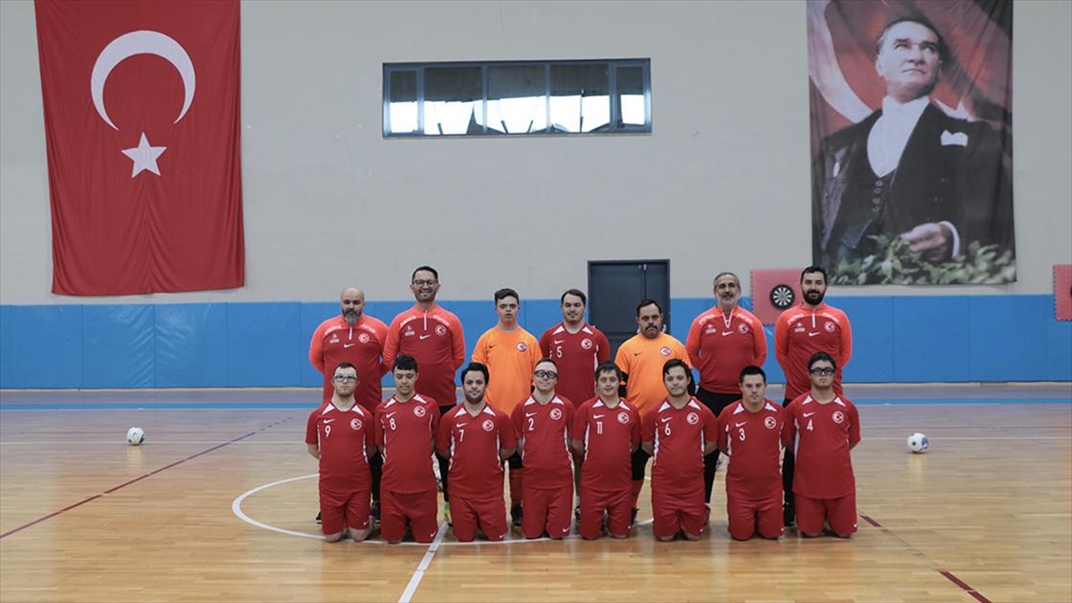 Down Sendromlu Futsal Milli Takımı,  Altın Madalya İçin Güç Depoluyor