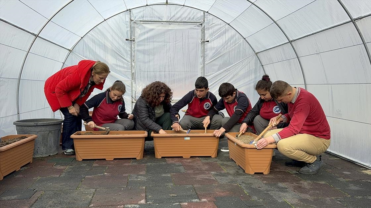 Özel Öğrenciler Toprakla Rehabilite Edilip Üretici Olmaları Sağlanacak