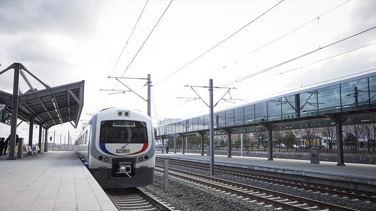 Başkentray, Marmaray Ve İzban Seferleri 1 Ocak'ta Ücretsiz Olacak