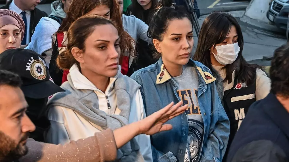 Cezaevinde Psikolojik Sorunlar Yaşayan Dilan Polat, Ruh Sağlığı ve Sinir Hastalıkları Hastanesi’ne Götürüldü