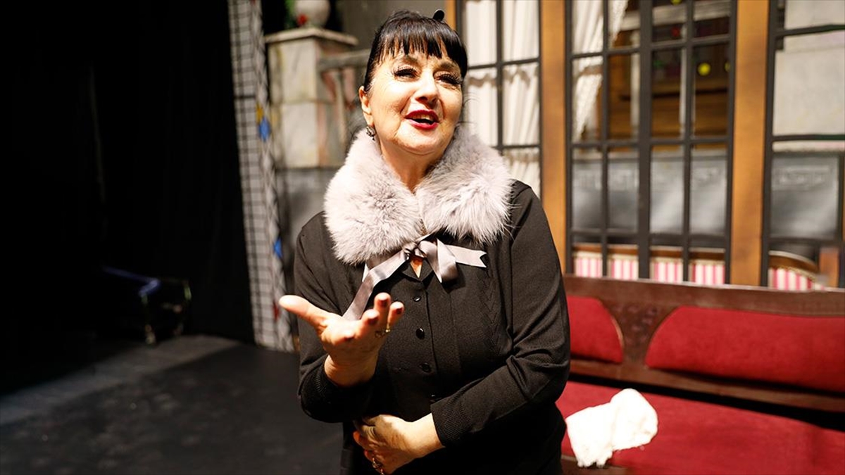 Devlet Sanatçısı Çimenciler, 55 Yıldır Baleyle Geçen Ömrünü Anlattı