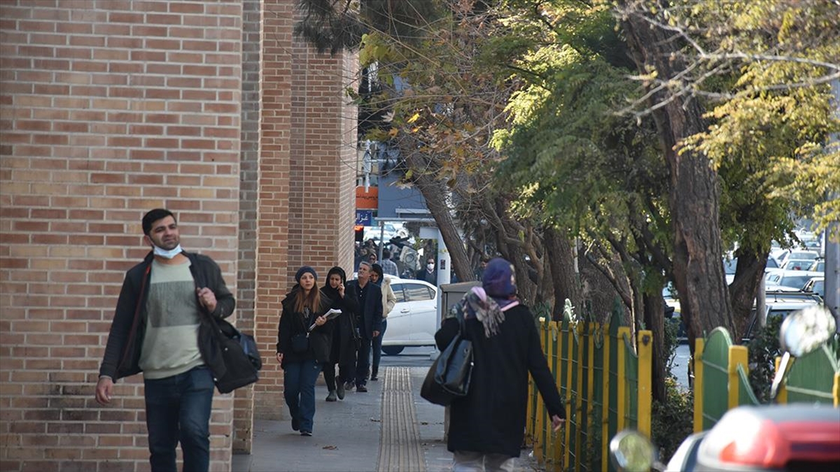 İranlılar, 2024’te “Barış, Refah Ve Huzur” Bekliyor