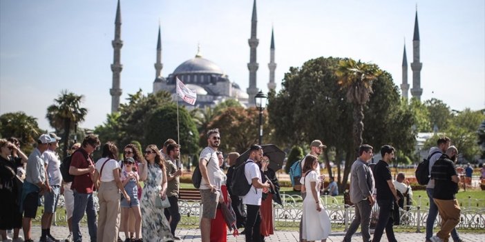 İstanbul'a 2023'ün 11 Ayında Gelen Yabancı Turist Yüzde 9 Arttı