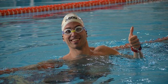 Öğretmenlerinin Yeteneğini Keşfettiği Engelli Yüzücü Azmiyle Milli Takıma Kadar Yükseldi
