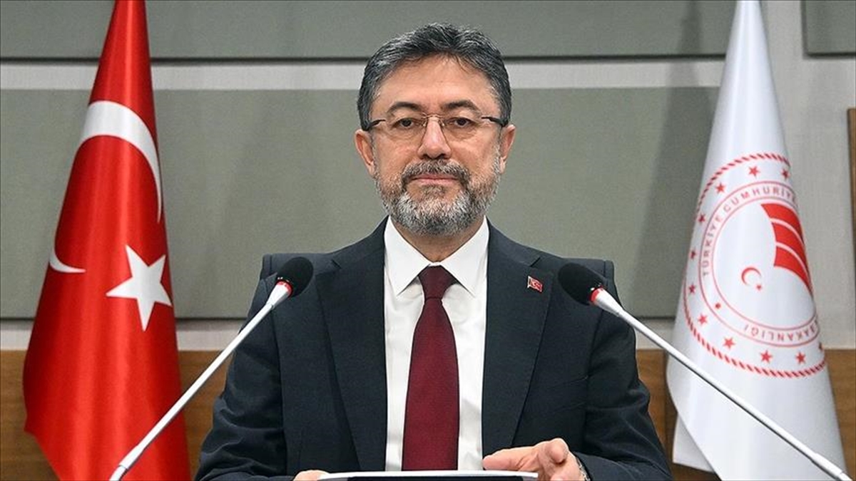 Yumaklı: Son 21 Yılda Seracılık, Yüzde 123 Büyüyerek Piyasaya 9,4 Milyon Tonluk Sebze Ve Meyve Arz Ediyor