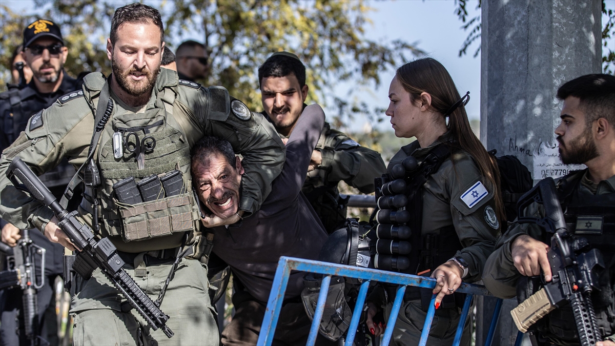 Filistin Esirler Cemiyeti: İsrail Güçleri 2023'te Yaklaşık 11 Bin Filistinliyi Gözaltına Aldı