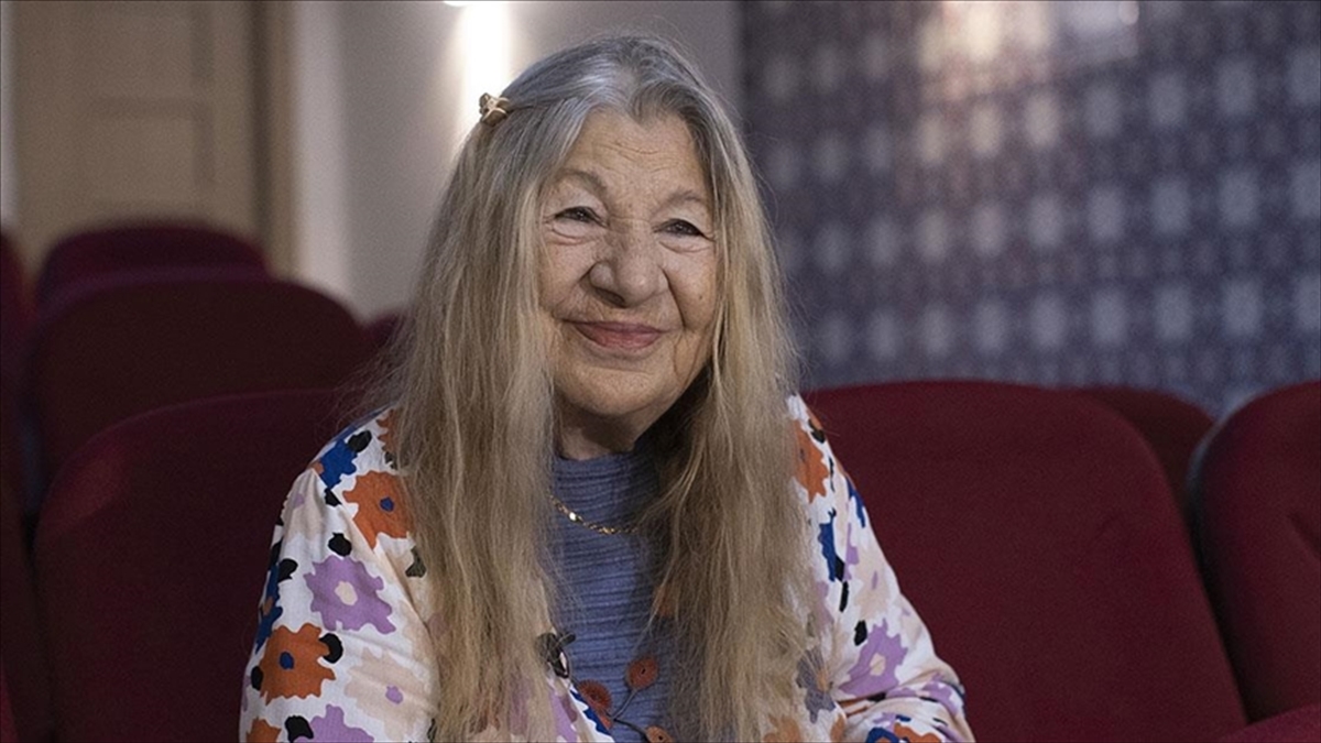 Tiyatro Sanatçısı Ayla Algan Vefat Etti