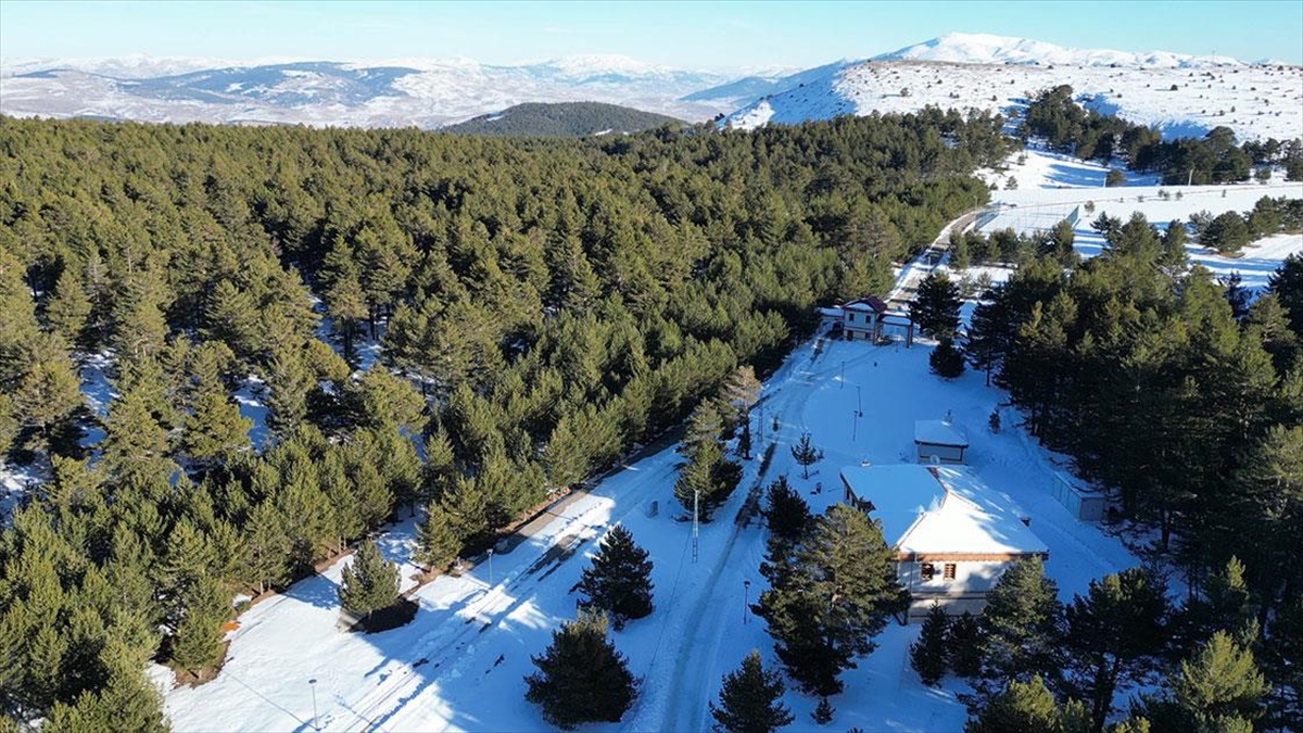 Dumanlı Tabiat Parkı Doğal Güzelliğiyle Yaz, Kış Turistlerin Uğrak Yeri Oluyor