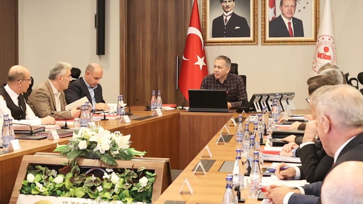 İçişleri Bakanlığı Güvenlik Ve İstihbarat Toplantısı Gerçekleştirildi