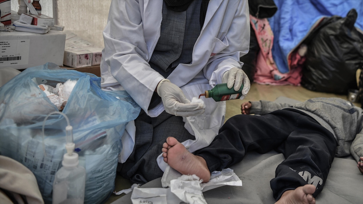 İsrail'in Gazze'nin Güneyindeki Refah Kentine Düzenlediği Saldırıda En Az 15 Kişi Öldü