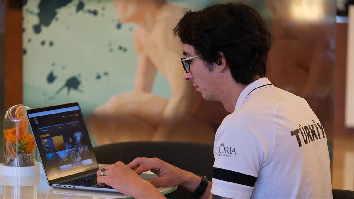 Milli Okçu Mete Gazoz'un Oyu "mete'nin Nişanı"na