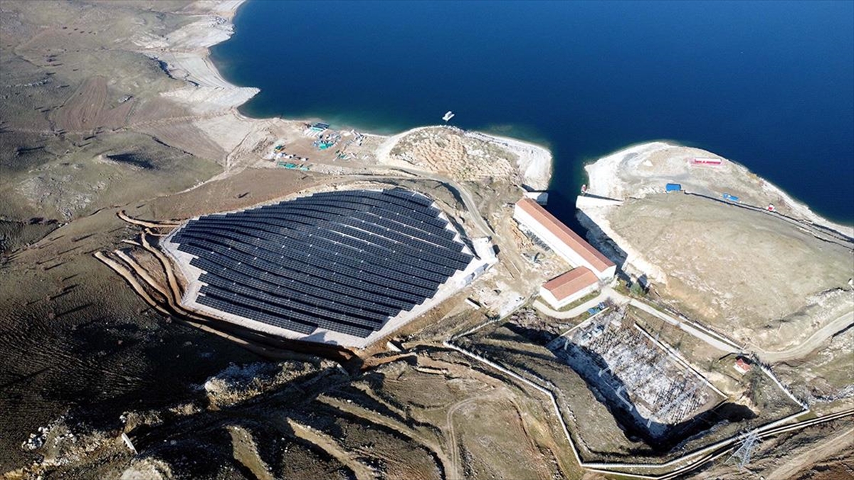 Elazığ'da Dsi'nin Kurduğu Ges İle Çiftçinin Sulama İçin Elektrik Maliyeti Azalacak