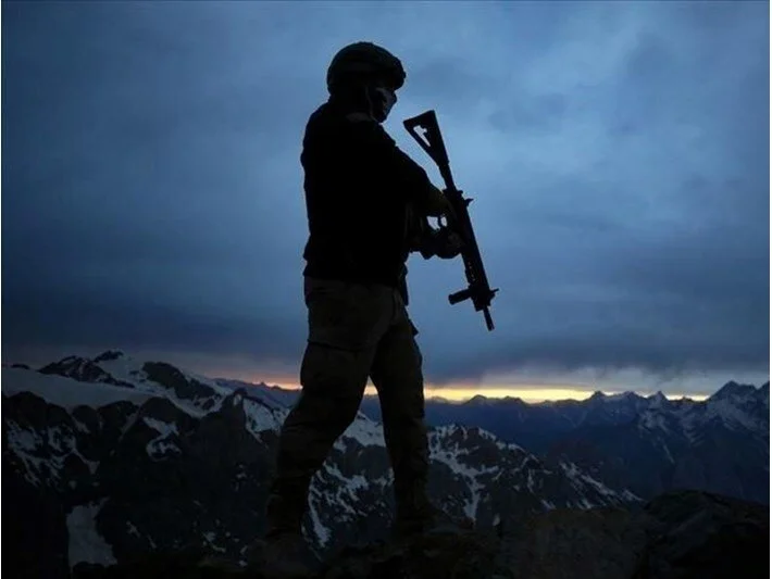 SON DAKİKA HABERİ: Pençe-Kilit operasyonunda bir asker şehit