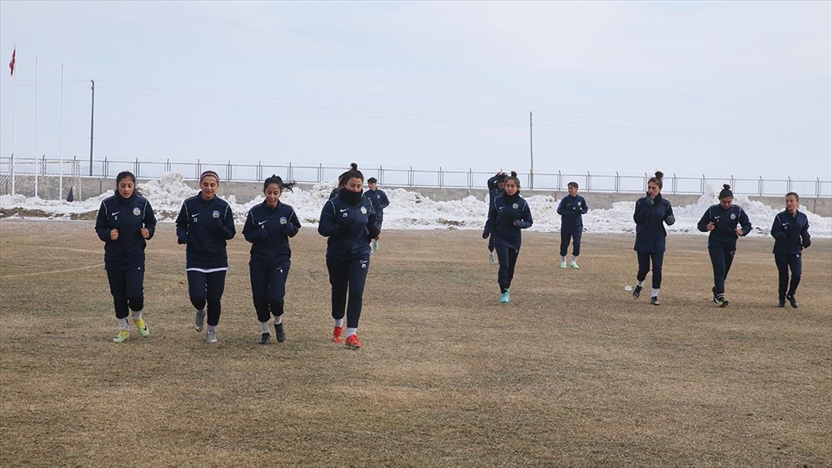 Yüksekova'nın Tff Kadınlar 2. Ligi Temsilcisi Hedef Büyüttü